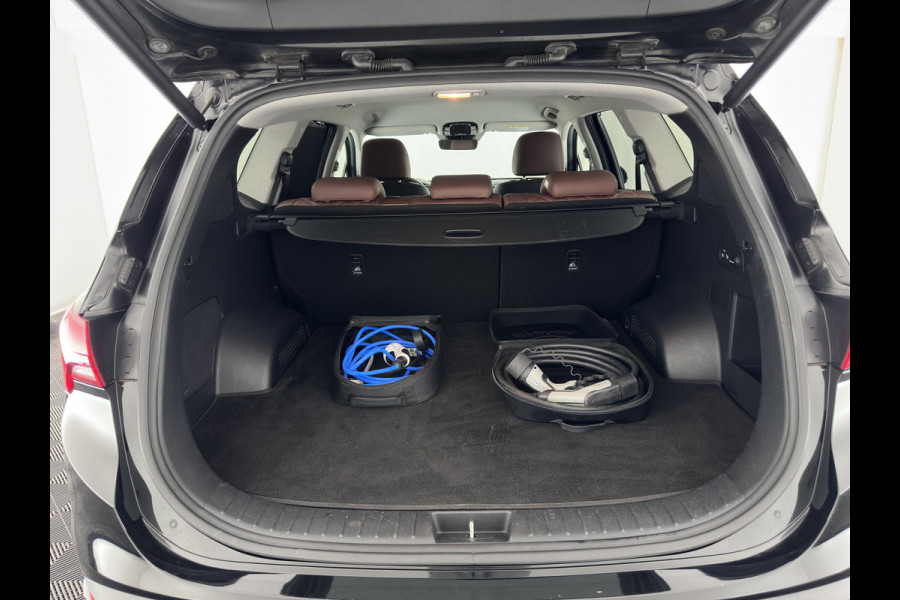 Hyundai Santa Fe 1.6 T-GDI PHEV Premium (Plug-in) (INCL-BTW) *HEAD-UP | LEATHER | FULL-LED | ADAPTIVE-CRUISE | TOP-VIEW | BLINDSPOT | MEMORY-PACK | DIGI-COCKPIT | SHIFTPADDLES | PRIVACYGLASS | NAVI-FULLMAP | 19''ALU | TOWBAR*