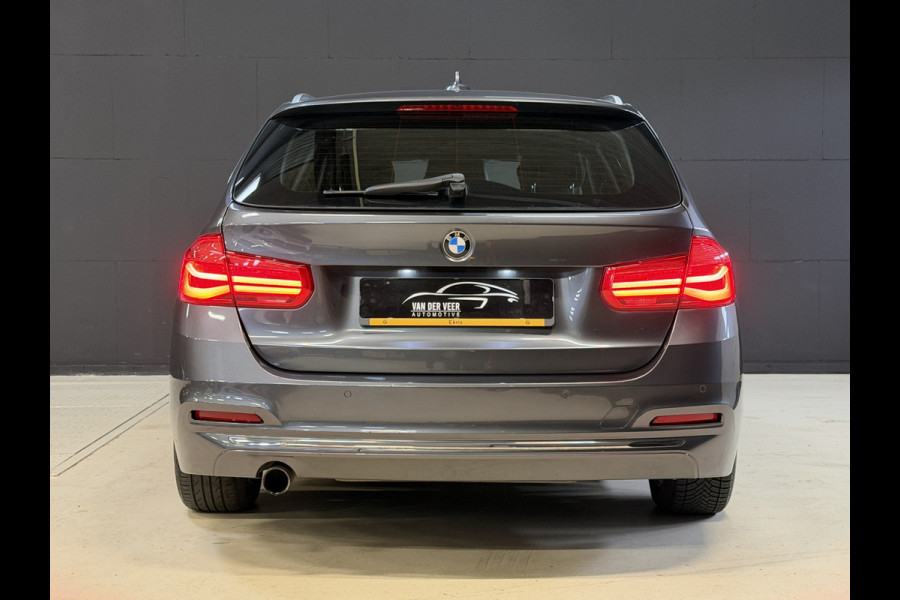 BMW 3 Serie Touring 318i High Executive Automaat | Leder | Stoelverwarming | Full LED | NL auto | NAP | Navi | PDC V+A
