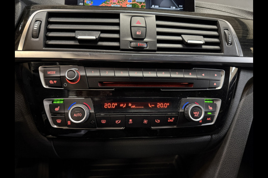 BMW 3 Serie Touring 318i High Executive Automaat | Leder | Stoelverwarming | Full LED | NL auto | NAP | Navi | PDC V+A