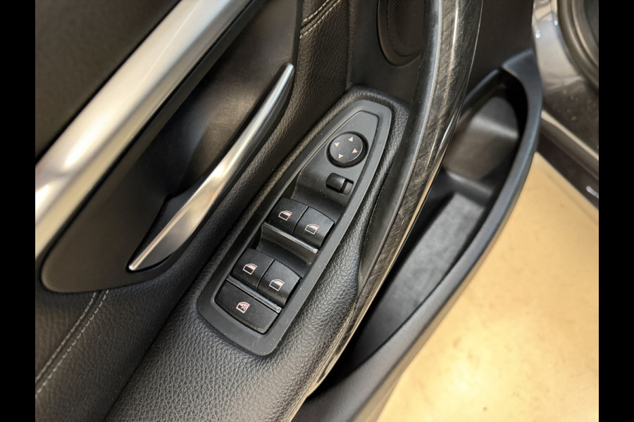 BMW 3 Serie Touring 318i High Executive Automaat | Leder | Stoelverwarming | Full LED | NL auto | NAP | Navi | PDC V+A