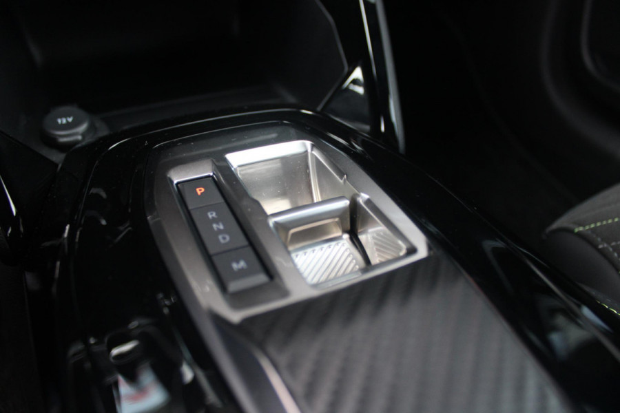 Peugeot 208 1.2 Hybrid 145PK AUTOMAAT GT PACK | ELEKTRISCH BEDIENBARE BESTUURDERSSTOEL MET MASSAGE FUNCTIE | ALCANTARA BEKLEDING | STOEL VERWARMING | CRUISE CONTROL | DAB+ RADIO | APPLE CARPLAY/ANDROID AUTO | FULL LED KOPLAMPEN | KEYLESS ENTRY/START | 17" LICHTMETALEN VELGEN | CLIMATE CONTROL | PARKEERSENSOREN VOOR + ACHTER | ACHTERUITRIJ CAMERA | SFEERVERLICHTING |