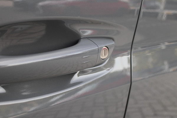 Peugeot 208 1.2 Hybrid 145PK AUTOMAAT GT PACK | ELEKTRISCH BEDIENBARE BESTUURDERSSTOEL MET MASSAGE FUNCTIE | ALCANTARA BEKLEDING | STOEL VERWARMING | CRUISE CONTROL | DAB+ RADIO | APPLE CARPLAY/ANDROID AUTO | FULL LED KOPLAMPEN | KEYLESS ENTRY/START | 17" LICHTMETALEN VELGEN | CLIMATE CONTROL | PARKEERSENSOREN VOOR + ACHTER | ACHTERUITRIJ CAMERA | SFEERVERLICHTING |