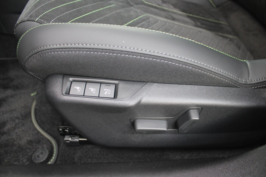 Peugeot 208 1.2 Hybrid 145PK AUTOMAAT GT PACK | ELEKTRISCH BEDIENBARE BESTUURDERSSTOEL MET MASSAGE FUNCTIE | ALCANTARA BEKLEDING | STOEL VERWARMING | CRUISE CONTROL | DAB+ RADIO | APPLE CARPLAY/ANDROID AUTO | FULL LED KOPLAMPEN | KEYLESS ENTRY/START | 17" LICHTMETALEN VELGEN | CLIMATE CONTROL | PARKEERSENSOREN VOOR + ACHTER | ACHTERUITRIJ CAMERA | SFEERVERLICHTING |