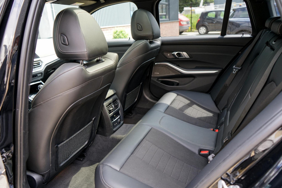 BMW 3 Serie Touring 320d High Executive