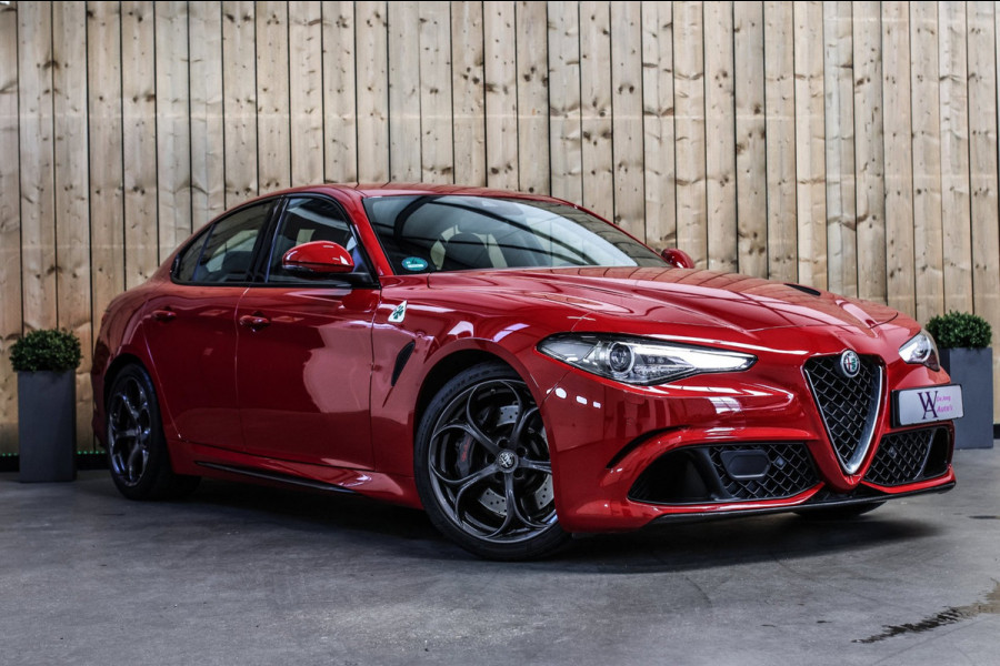 Alfa Romeo Giulia 2.9 V6 Quadrifoglio *Kuipstoelen*H/K*ACC*1e eigenaar*