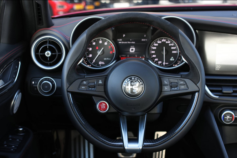 Alfa Romeo Giulia 2.9 V6 Quadrifoglio *Kuipstoelen*H/K*ACC*1e eigenaar*
