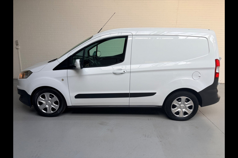 Ford Transit Courier 1.5 TDCI Trend, Airco, CruiseControl, Stoel verwarming Schuifdeur 1ste eigenaar Nederlandse bus RIJKLAARPRIJS