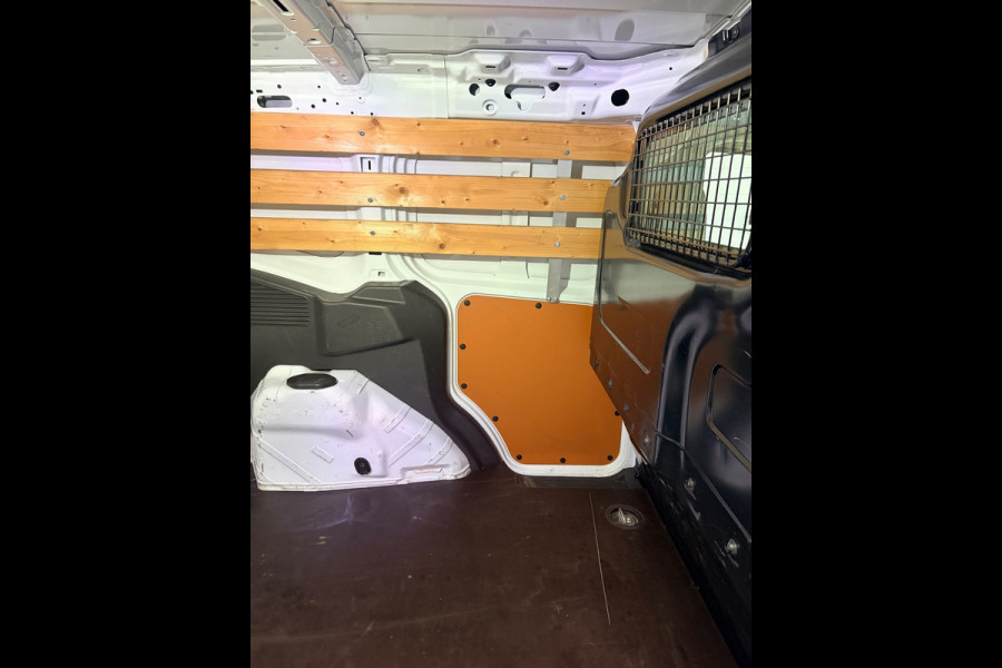 Ford Transit Courier 1.5 TDCI Trend, Airco, CruiseControl, Stoel verwarming Schuifdeur 1ste eigenaar Nederlandse bus RIJKLAARPRIJS