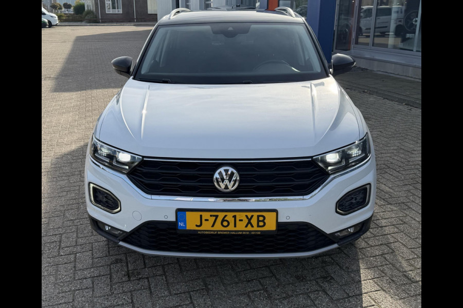 Volkswagen T-Roc 1.5 TSI Style | Trekhaak | Camera | Stoelverwarming | Cruise Control Adaptief