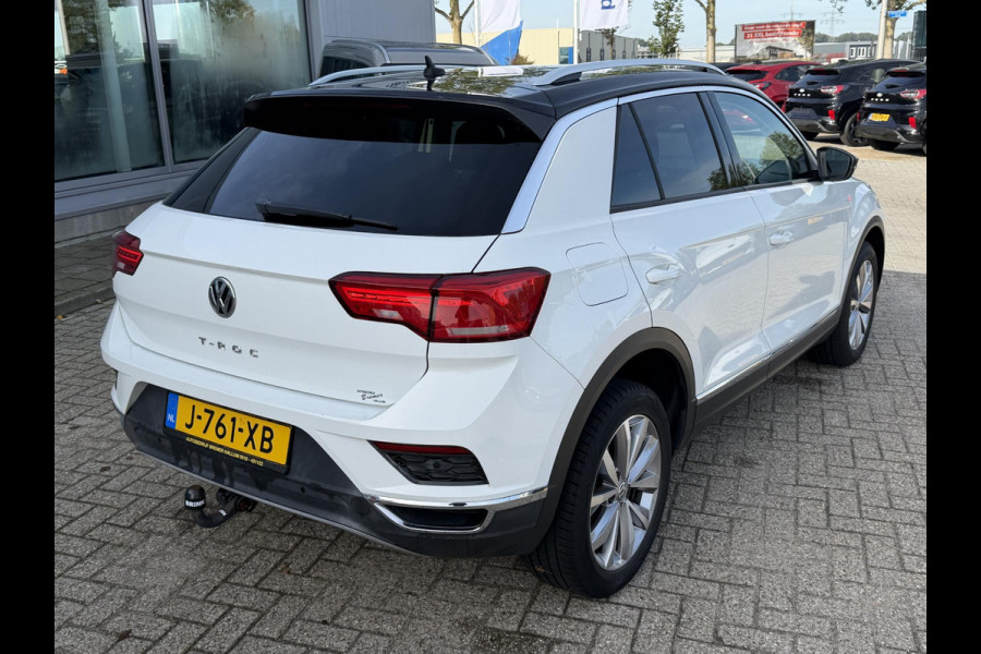 Volkswagen T-Roc 1.5 TSI Style | Trekhaak | Camera | Stoelverwarming | Cruise Control Adaptief