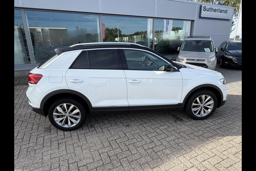 Volkswagen T-Roc 1.5 TSI Style | Trekhaak | Camera | Stoelverwarming | Cruise Control Adaptief