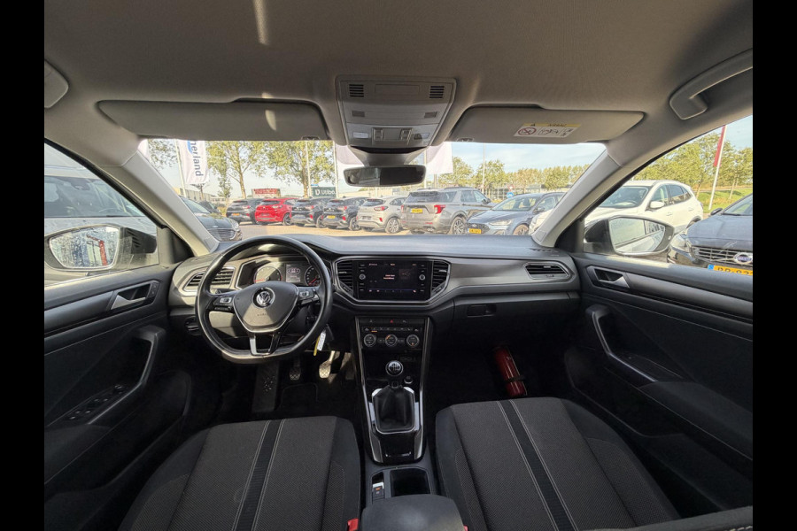 Volkswagen T-Roc 1.5 TSI Style | Trekhaak | Camera | Stoelverwarming | Cruise Control Adaptief