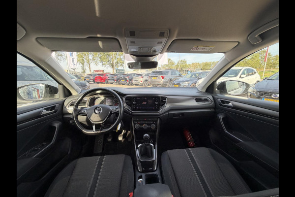 Volkswagen T-Roc 1.5 TSI Style | Trekhaak | Camera | Stoelverwarming | Cruise Control Adaptief
