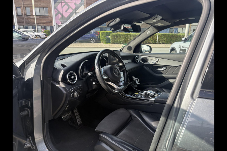 Mercedes-Benz GLC 350e 4MATIC Premium Plus | AMG Pakket | Trekhaak | Panoramadak | Elek. Verstelbare Stoelen | Luchtvering |