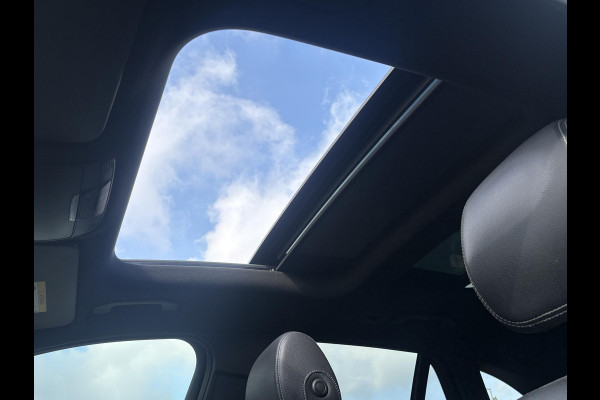 Mercedes-Benz GLC 350e 4MATIC Premium Plus | AMG Pakket | Trekhaak | Panoramadak | Elek. Verstelbare Stoelen | Luchtvering |