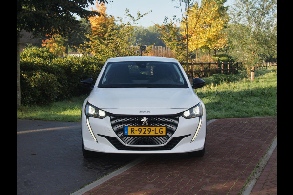 Peugeot e-208 EV Pack 50 kWh | Apple Carplay | Parkeersensoren | Navi | Cruise Control | NL-Auto |