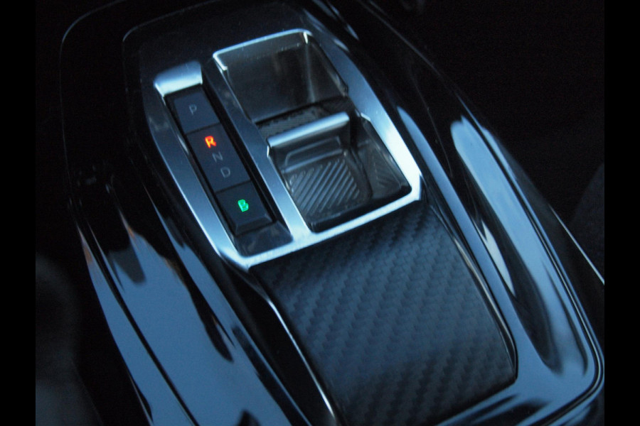 Peugeot e-208 EV Pack 50 kWh | Apple Carplay | Parkeersensoren | Navi | Cruise Control | NL-Auto |