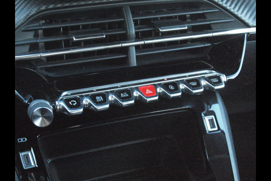Peugeot e-208 EV Pack 50 kWh | Apple Carplay | Parkeersensoren | Navi | Cruise Control | NL-Auto |