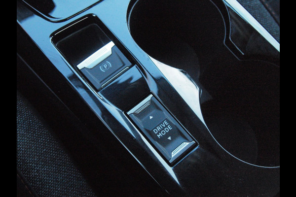 Peugeot e-208 EV Pack 50 kWh | Apple Carplay | Parkeersensoren | Navi | Cruise Control | NL-Auto |