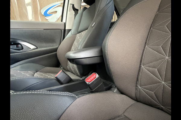Toyota Yaris Cross 1.5 Hybrid Executive | Navi | ACC | Dodehoek | Stoel & Stuurverwarming | 18" | Carplay 100% Toyota Dealer onderhouden!