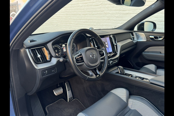 Volvo XC60 2.0 B4 Business R -Line Pro Panodak Volleder Adaptive Cruise Carplay Trekhaak Camera All-Seasonbanden Memory Stoelen