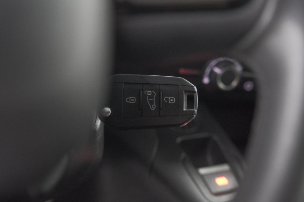 Citroën E-Berlingo 136 L1 50 kWh | SOH 99,1% | Camera | Vloerplaat Laadruimte | Apple Carplay | Parkeersensoren