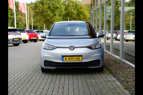 Volkswagen ID.3 Life 58 kWh | Cruise control adaptief met stop&go | Apple Carplay/Android Auto | Stoel&Stuur Verwarmd |