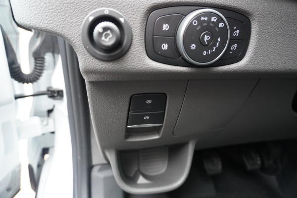 Ford Transit 350L 2.0 TDCI 130PK L3H2 Trend nr. V065 | Airco | Cruise | Trekhaak | Apple cp-Android auto