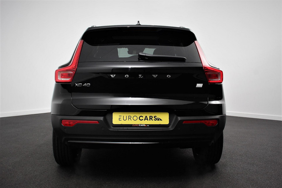 Volvo XC40 1.5 T5 Plug-in hybrid Ultimate Dark Electrische Glazen Panorama dak Navigatie Dab Led Adaptieve Cruise Control Camera Parkeer sensoren Lichtmetalen velgen