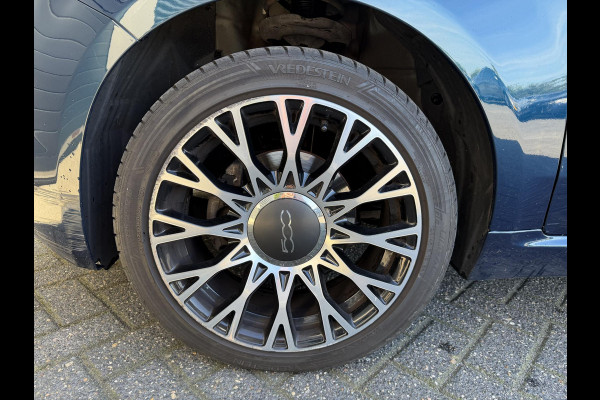 Fiat 500 1.2 Lounge | Panoramadak | Navigatie | Parkeersensoren | DAB | Lichtmetalen Velgen |