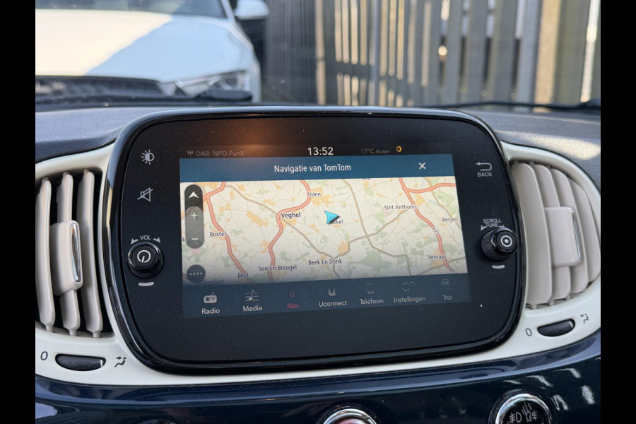 Fiat 500 1.2 Lounge | Panoramadak | Navigatie | Parkeersensoren | DAB | Lichtmetalen Velgen |