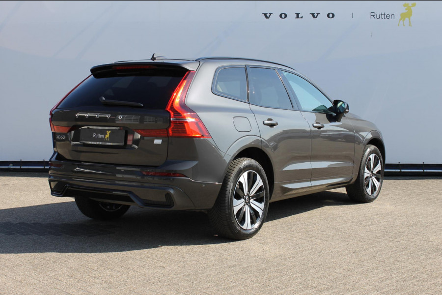 Volvo XC60 T6 Plug-in hybrid AWD Plus Dark Long range / Adaptieve cruise control / Panoramadak / Apple carplay / Parkeersensoren met 360 camera / Elektrische achterklep / Elektrische stoelen met geheugen / Stoel en stuurwielverwarming
