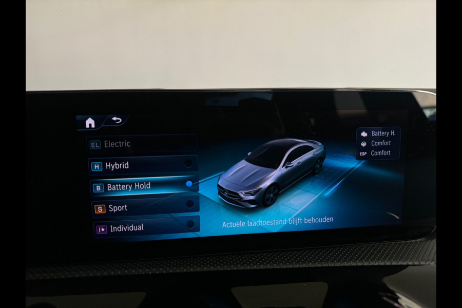 Mercedes-Benz CLA-Klasse 250 e AMG Pano|Memory|Sfeer|Keyless