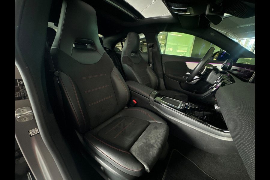 Mercedes-Benz CLA-Klasse 250 e AMG Pano|Memory|Sfeer|Keyless