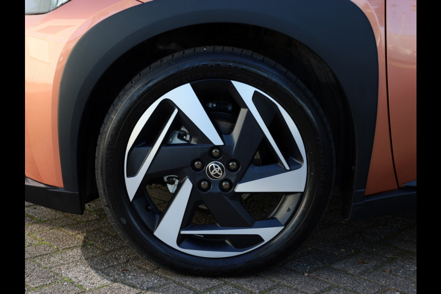 Toyota Aygo X Hybrid 115 envy | Lounge Pack | Vouwdak | JBL