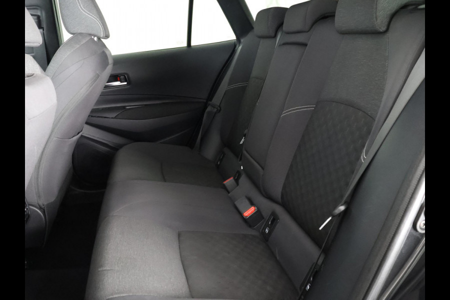 Toyota Corolla Touring Sports Hybrid 140 Business Luxury | Stoelverwarming | Apple Carplay & AndoidAUTO | Camera | Privacy Glass |