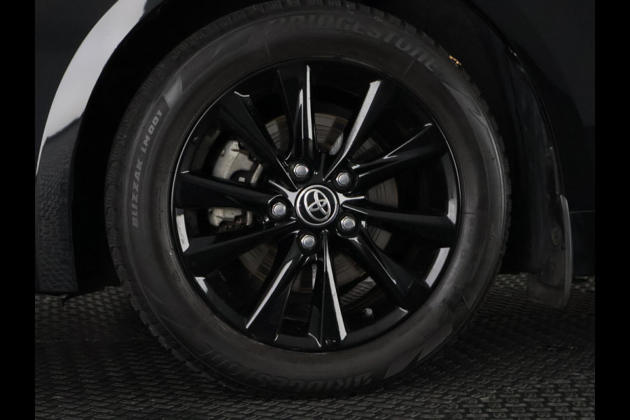Toyota Corolla Touring Sports Hybrid 140 Business Luxury | Stoelverwarming | Apple Carplay & AndoidAUTO | Camera | Privacy Glass |
