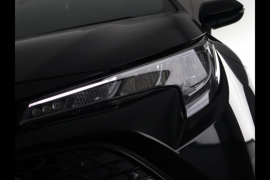 Toyota Corolla Touring Sports Hybrid 140 Business Luxury | Stoelverwarming | Apple Carplay & AndoidAUTO | Camera | Privacy Glass |