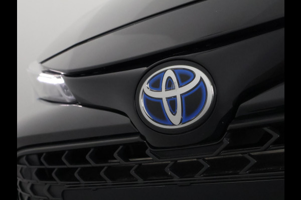 Toyota Corolla Touring Sports Hybrid 140 Business Luxury | Stoelverwarming | Apple Carplay & AndoidAUTO | Camera | Privacy Glass |