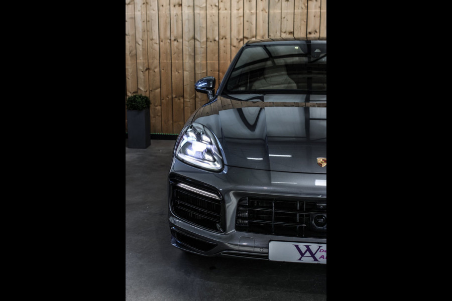 Porsche Cayenne Coupé 3.0 E-Hybrid *Pano*Sport Design*Sportuitlaat*Soft-Close*Sportstoelen*