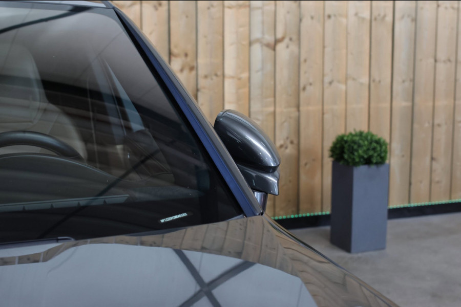 Porsche Cayenne Coupé 3.0 E-Hybrid *Pano*Sport Design*Sportuitlaat*Soft-Close*Sportstoelen*