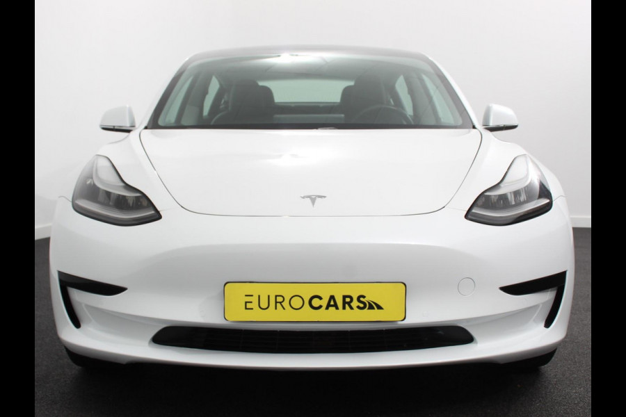 Tesla Model 3 Standard RWD Plus 60 kWh Panorama dak Navigatie Leder Parkeersensoren Camera 19" Sport Wheels