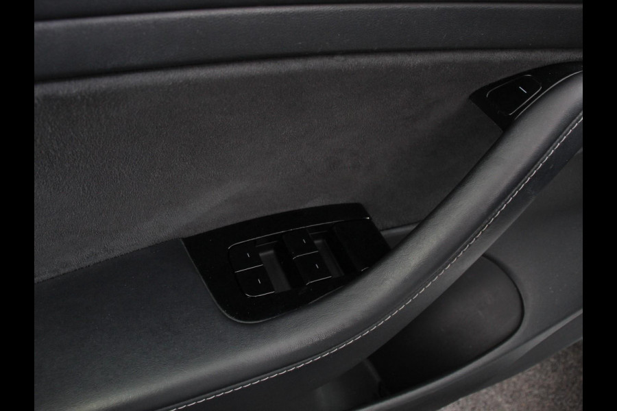 Tesla Model 3 Standard RWD Plus 60 kWh Panorama dak Navigatie Leder Parkeersensoren Camera 19" Sport Wheels