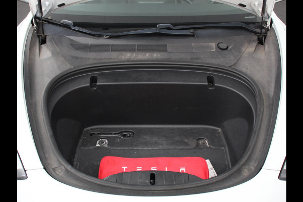 Tesla Model 3 Standard RWD Plus 60 kWh Panorama dak Navigatie Leder Parkeersensoren Camera 19" Sport Wheels