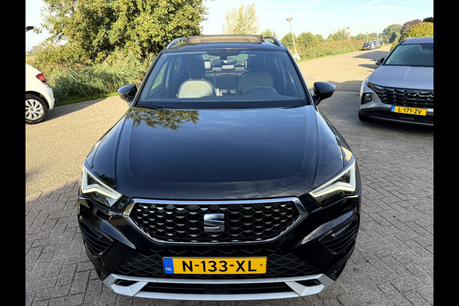 Seat Ateca 1.5 TSI Xperience Business Intense Panoramadak, Trekhaak, 19''Lmv