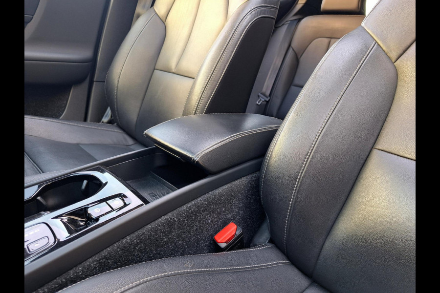 Volvo XC40 1.5 T5 Recharge Inscription | SOH: 85,1% | Pano | Trekhaak 1.800kg | Adaptive CC | H&K | Leder | Memory Seat |