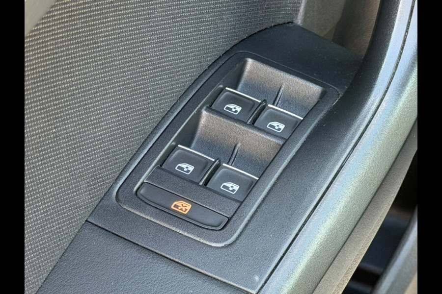 Seat Ateca 1.5 TSI FR 150 pk DSG Bus. Int / volle uitvoering o.a. Trekhaak, carplay, navi, DAB+