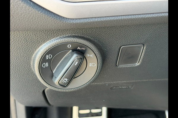 Seat Ateca 1.5 TSI FR 150 pk DSG Bus. Int / volle uitvoering o.a. Trekhaak, carplay, navi, DAB+