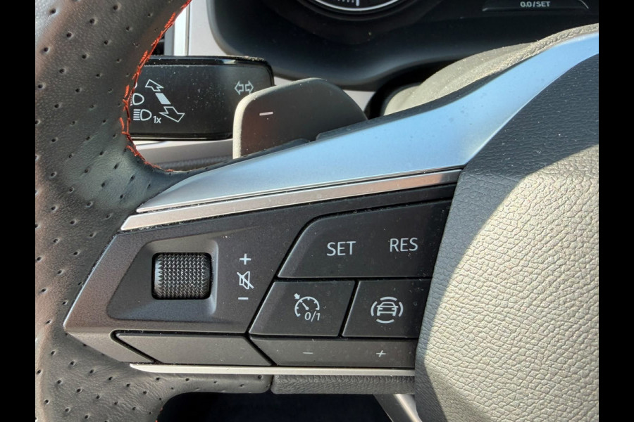 Seat Ateca 1.5 TSI FR 150 pk DSG Bus. Int / volle uitvoering o.a. Trekhaak, carplay, navi, DAB+