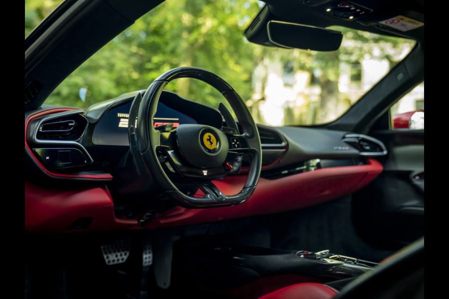 Ferrari 296 GTB 3.0 V6 Assetto Fiorano | Carbon velgen